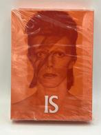 David Bowie Is postkaarten set nieuw in seal, Verzenden, Nieuw, Artiest
