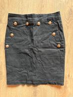 Zwarte spijkerrok met gouden knopen - Georgia maat M, Kleding | Dames, Rokken, Maat 38/40 (M), Zwart, Ophalen of Verzenden, Zo goed als nieuw
