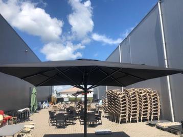 Nieuwe Parasol model Ana 400x400 cm beschikbaar voor biedingen
