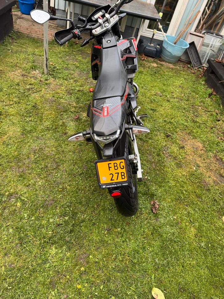 Derbi Senda X-TREME 50cc Schakelbrommer, Fietsen en Brommers, Brommers | Derbi, Gebruikt, Maximaal 45 km/u, Ophalen