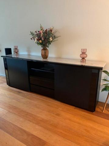 Zwart dressoir . Moet weg voor 18 Augustus!!!
