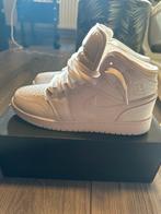 AIR JORDAN 1 MID (GS) 'TRIPLE WHITE, Kleding | Dames, Schoenen, Wit, Nieuw, Sneakers of Gympen, Ophalen