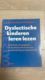 A. Smits - Dyslectische kinderen leren lezen, Ophalen of Verzenden, Zo goed als nieuw, A. Smits