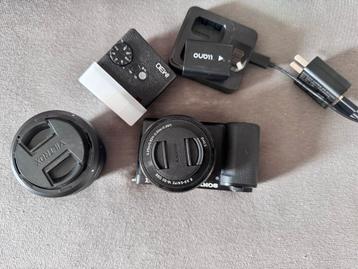 Sony ZV-E10 Camera + Lenzen & Accessoires beschikbaar voor biedingen
