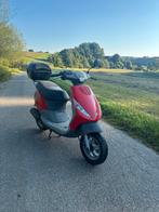 Piaggio zip 50cc, Fietsen en Brommers, Scooters | Piaggio, Ophalen of Verzenden, Zo goed als nieuw, Zip
