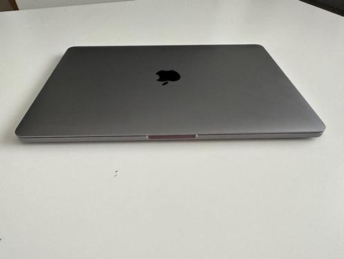 MacBook Pro (2016), Computers en Software, Apple Macbooks, Zo goed als nieuw, MacBook Pro, 13 inch, 2 tot 3 Ghz, 256 GB, 8 GB