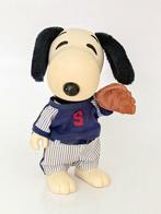 Snoopy baseball 1960's, Verzenden, Snoopy, Gebruikt, Beeldje of Figuurtje