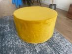 Poef okergeel rond 60 cm doorsnede, Huis en Inrichting, Banken | Voetenbanken en Poefen, Ophalen, Zo goed als nieuw, Stof, 50 tot 75 cm