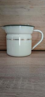 Melkkoker met goudbies., Ophalen of Verzenden