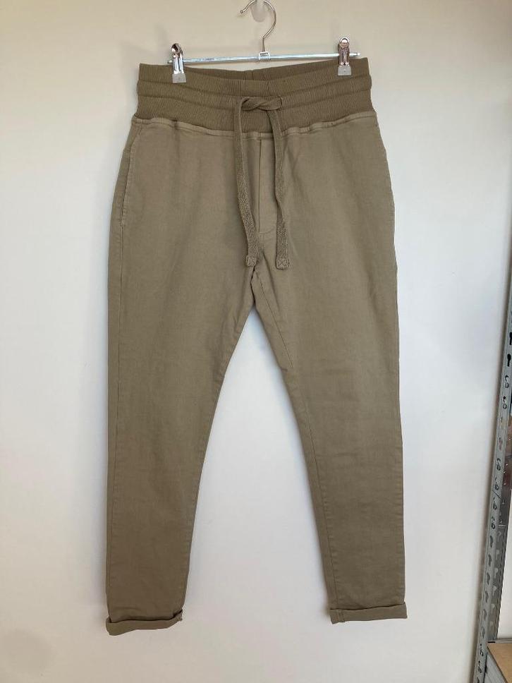 10Days beige jeans pull on broek maat M slim fit, Kleding | Dames, Broeken en Pantalons, Zo goed als nieuw, Maat 38/40 (M), Beige