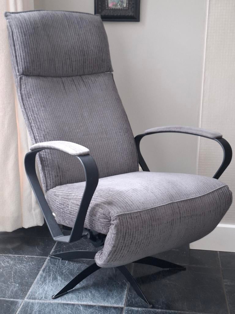 Mooie relax fauteuil mechanische bediening, Huis en Inrichting, Stoelen, Ophalen, Zo goed als nieuw, Eén