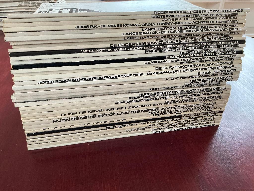 Oberon strips, Meerdere stripboeken, Ophalen of Verzenden, Zo goed als nieuw