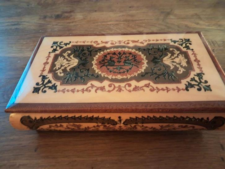 Reuge Muziek Sieradendoos, Antiek en Kunst, Antiek | Woonaccessoires, Ophalen of Verzenden