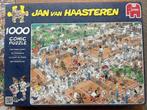 Jan van Haasteren puzzel De Tennisbaan 1000st., Ophalen of Verzenden, 500 t/m 1500 stukjes, Legpuzzel, Zo goed als nieuw