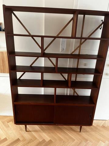 Jaren 60 vintage Scandinavisch design kast beschikbaar voor biedingen