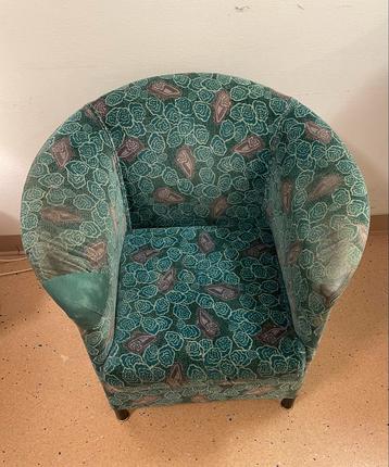 fauteuil met bloemenprint GRATIS op te halen in Haarlem beschikbaar voor biedingen