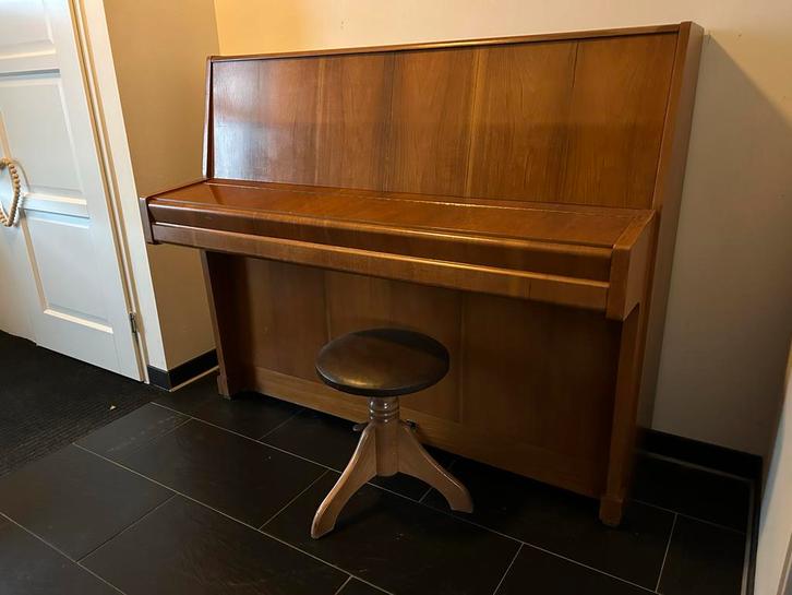 piano bruin, Muziek en Instrumenten, Piano's, Gebruikt, Piano, Bruin, Ophalen