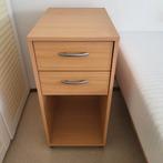 2 nachtkastjes op wieltjes in goede staat, Ophalen, Minder dan 50 cm, Zo goed als nieuw, Minder dan 100 cm
