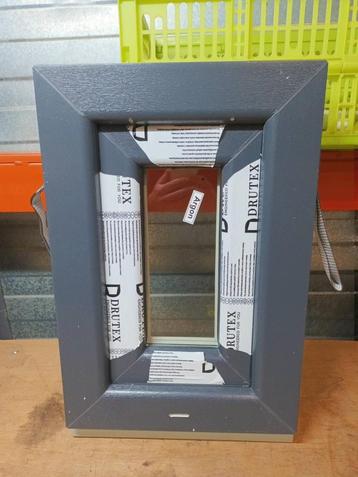 Kunststof Draaikiep kozijn  b34 x h50 cm -2388- beschikbaar voor biedingen