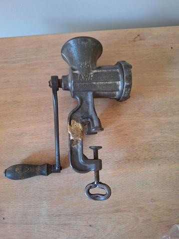 Vintage AWR 88 Vleesmolen - Duitsland beschikbaar voor biedingen
