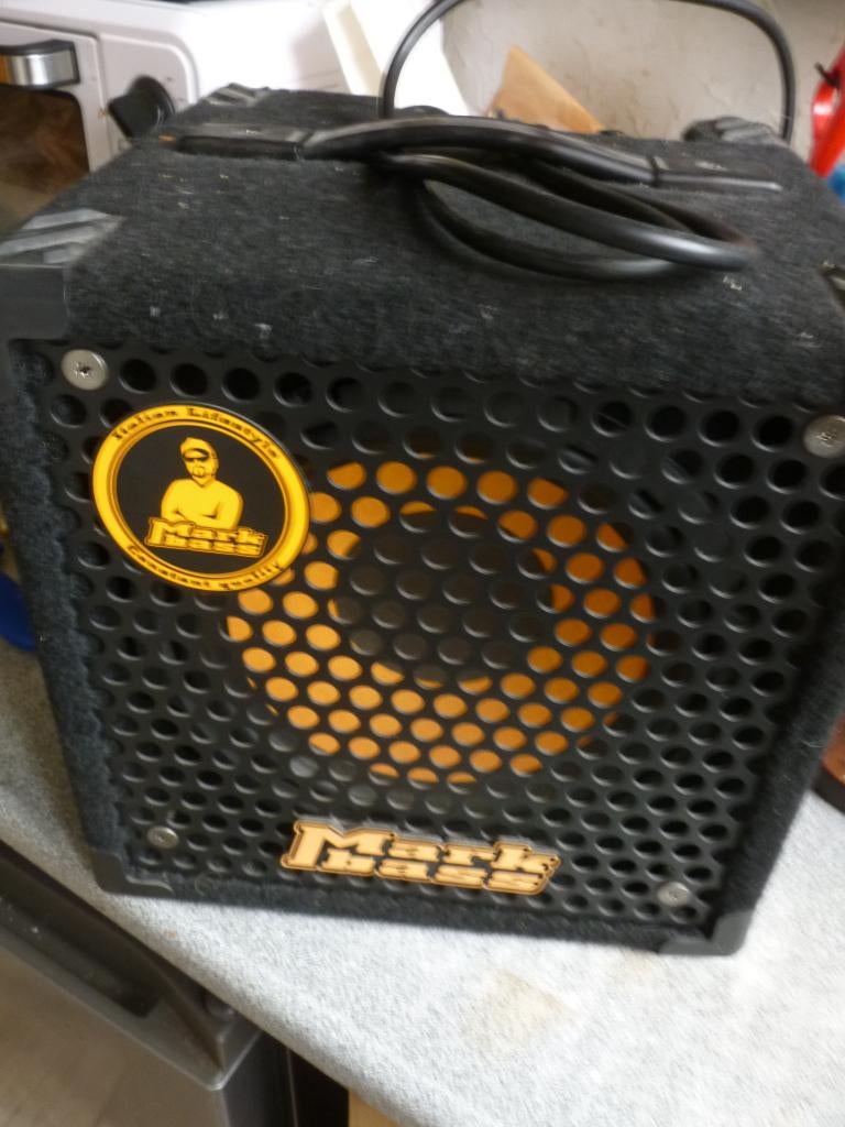 MARKBASS  MICROMARK 801, Muziek en Instrumenten, Versterkers | Bas en Gitaar, Zo goed als nieuw, Basgitaar, 100 watt of meer, Ophalen