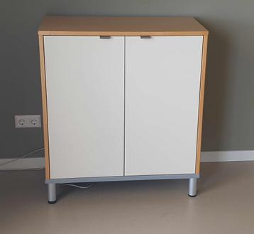 IKEA Effektiv kast met openslaande deurtjes beschikbaar voor biedingen