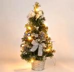 Kleine Zilverkleurige Versierde Kerstboom 50cm met Licht!, Diversen, Kerst, Verzenden