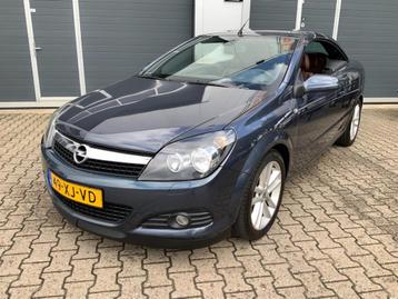 Opel Astra TwinTop 1.8 Cosmo Leder Trekhaak APK 11-2026 beschikbaar voor biedingen