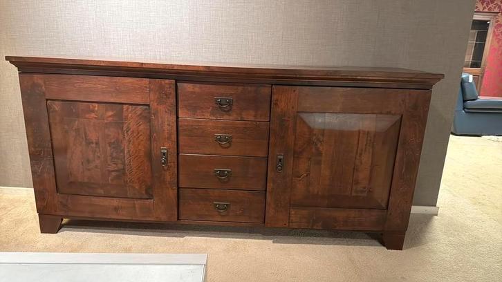 Dressoir massief hout, Huis en Inrichting, Kasten | Dressoirs, Zo goed als nieuw, 200 cm of meer, 50 tot 75 cm, Met lade(s), Met deur(en)