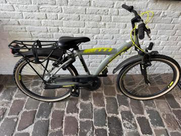 Batavus Snake 24 Inch Jongens + Axa Slot beschikbaar voor biedingen