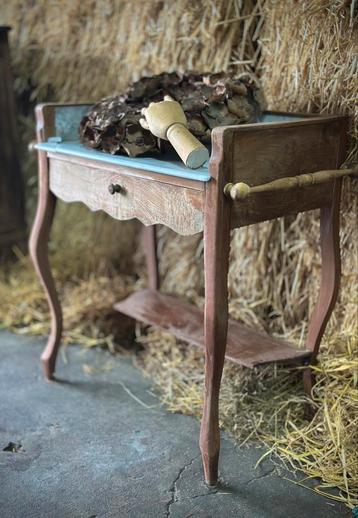 * Heel oud antiek wastafel kastje dressoir * beschikbaar voor biedingen