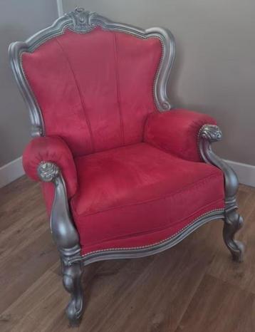 Louis Armfauteuil beschikbaar voor biedingen