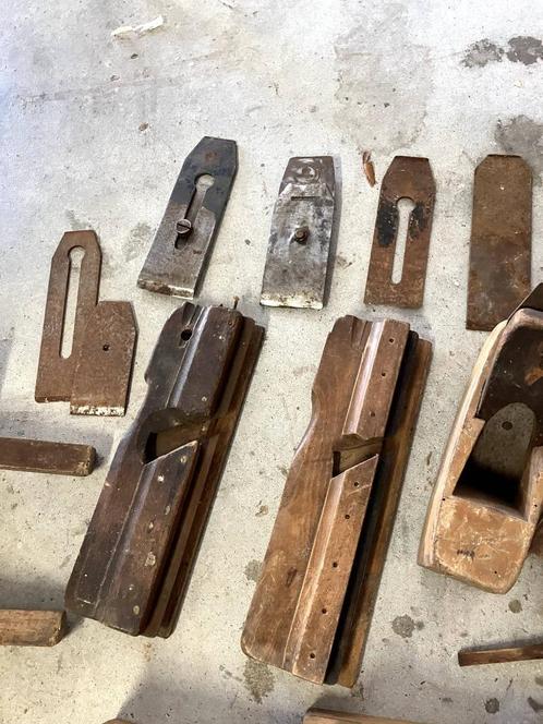 Diverse oude schaaf onderdelen. Ik ga er niets mee doen., Antiek en Kunst, Antiek | Gereedschap en Instrumenten, Ophalen of Verzenden