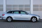 Skoda Superb Combi 1.5 TSI 150pk DSG Business Edition | Trek, Auto's, Skoda, 12 maanden, Stof, Origineel Nederlands, Parkeersensor