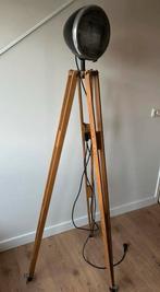 Mooie retro (kop) lamp op houten statief, Ophalen, Gebruikt, Overige materialen, 100 tot 150 cm