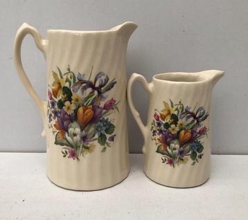 2 Engelse  kannen schenkkannetje  bloemen - zgan  beschikbaar voor biedingen