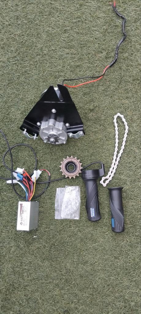 Fiets Motor 24 Volt - Complete Set, Auto-onderdelen, Uitlaatsystemen, Universele onderdelen, Gebruikt, Ophalen of Verzenden