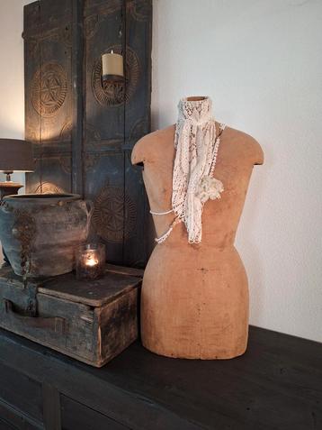 Antieke/brocante/vintage paspop. Mannequin  beschikbaar voor biedingen