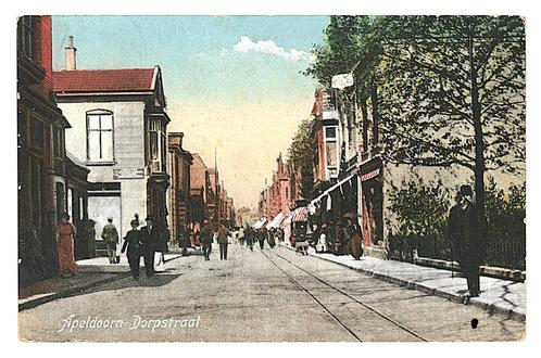 976054	Apeldoorn	Dorpstraat	1917	Gelopen met postzegel, Verzamelen, Ansichtkaarten | Nederland, Gelopen, Gelderland, Voor 1920