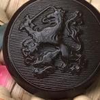 Knopen - donkerbruin - leeuw - kunststof - vintage, Ophalen of Verzenden, Landmacht, Nederland, Overige typen