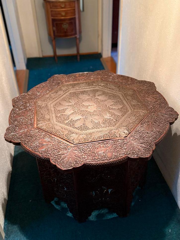 19e eeuwse Indiase achthoekige tafel, Antiek en Kunst, Antiek | Meubels | Tafels, Ophalen