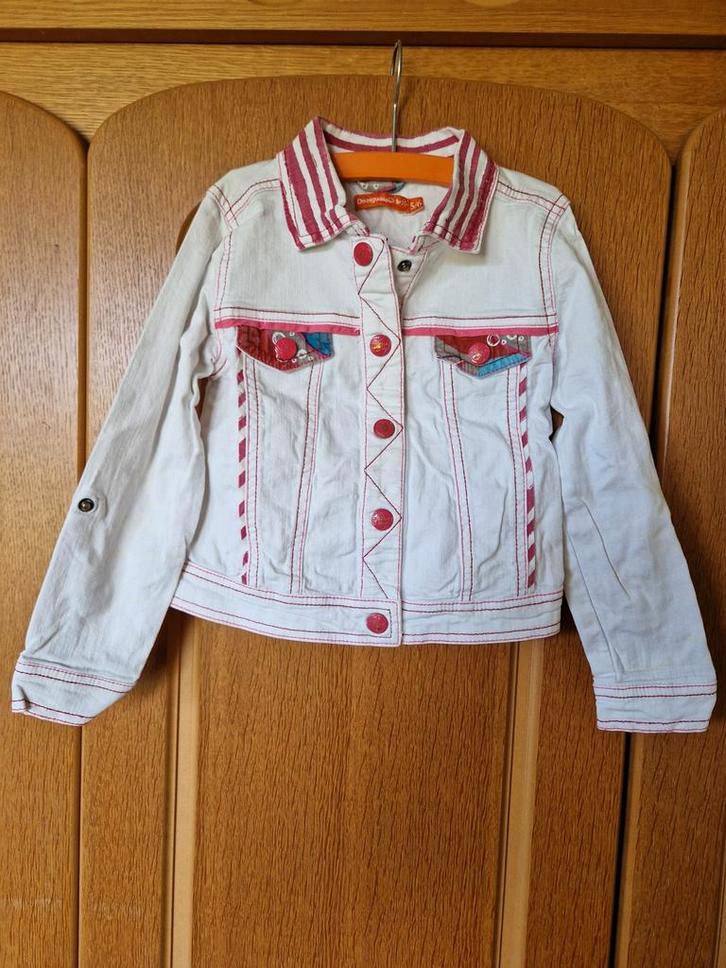 Desigual Spijkerjasje Maat 116 (5/6 jaar), Kinderen en Baby's, Kinderkleding | Overige, Gebruikt, Meisje, Ophalen of Verzenden
