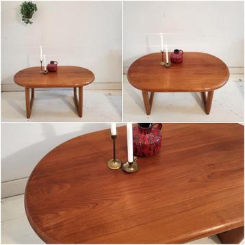 Deense vintage salontafel Niels Bach in zeer goede staat beschikbaar voor biedingen