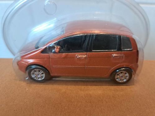 Fiat idea maxicar (313), Hobby en Vrije tijd, Modelauto's | 1:43, Zo goed als nieuw, Auto, Ophalen of Verzenden