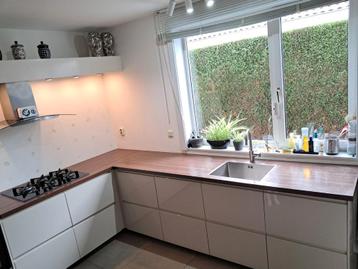 Werkblad L opstelling keuken inclusief spoelbak beschikbaar voor biedingen