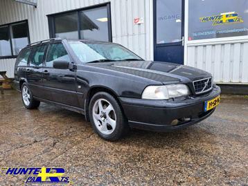 Volvo V70 2.5 Sports-Line , Kleurcode 019 beschikbaar voor biedingen