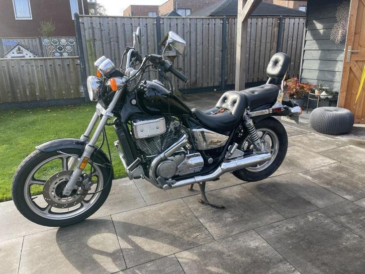 HONDA VT700C Shadow; inruil motorfiets mogelijk. 1650,- euro, Motoren, Motoren | Honda, Particulier, Chopper, 12 t/m 35 kW, 2 cilinders