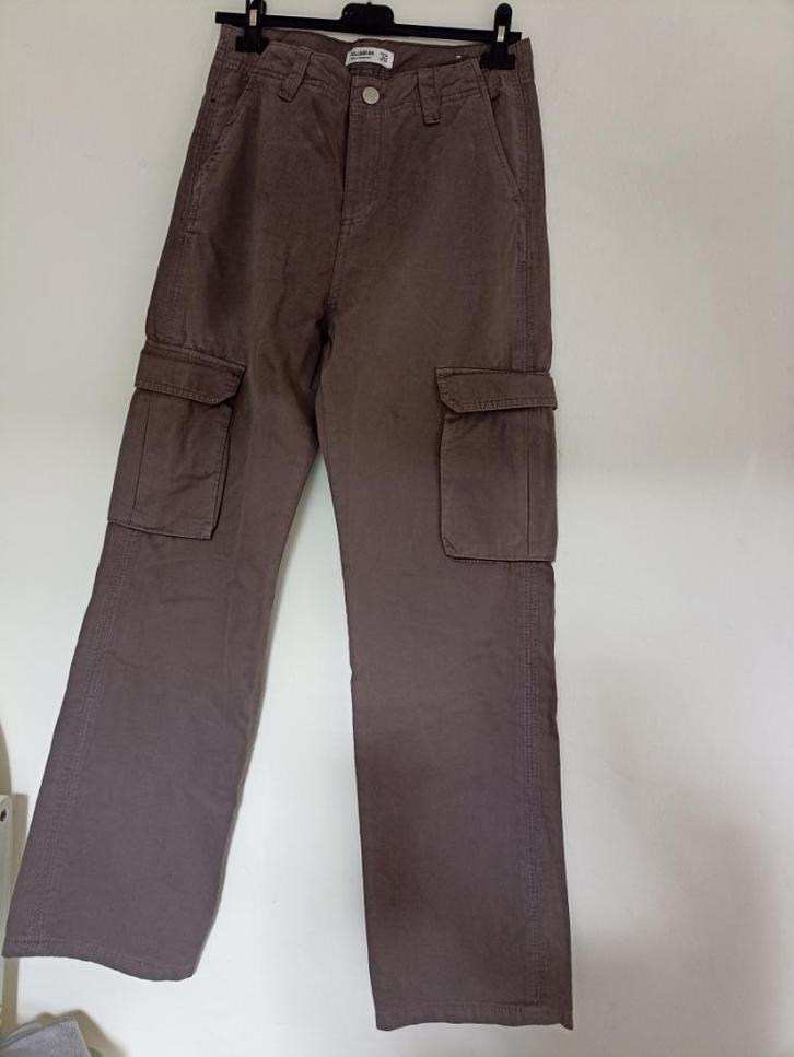 Pull & Bear Cargo jeans, Kleding | Dames, Broeken en Pantalons, Zo goed als nieuw, Maat 36 (S), Beige, Lang, Ophalen of Verzenden