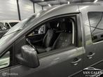 Volkswagen Caddy Combi 1.2 TSI Highline 7p Airco|Trekhaak|, Auto's, Volkswagen, Voorwielaandrijving, Gebruikt, Huisgarantie, Met garantie (alle)