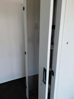 Serverkast met inhoud, Computers en Software, Serverkasten, Ophalen of Verzenden, Gebruikt, Geperforeerd, Plaatstaal